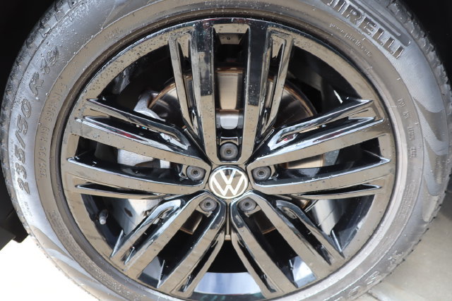Used 2022 Volkswagen Tiguan SE R-Line FWD image 43