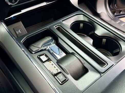 Certified 2021 Ford F150 Lariat w/ Equipment Group 502A High image 13