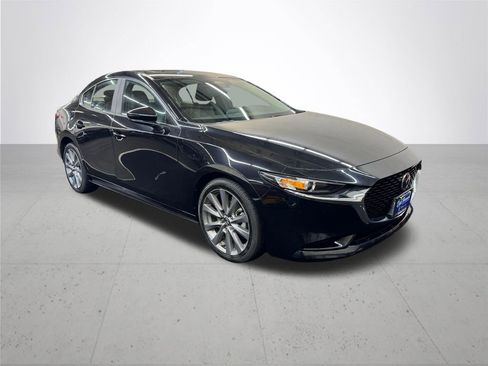 Used 2025 MAZDA MAZDA3 s FWD image 9