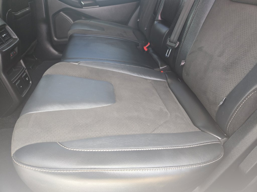 Used 2018 Ford Edge Sport w/ Equipment Group 401A AWD/4WD image 13