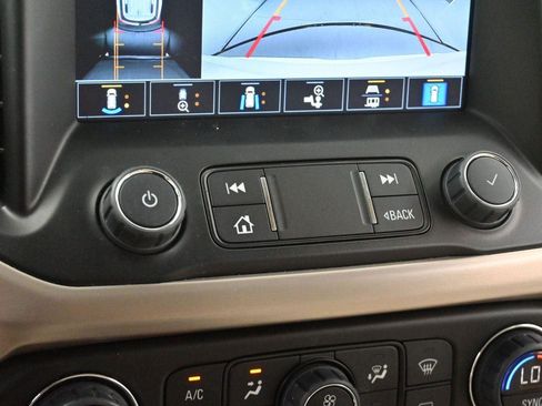 Used 2023 GMC Acadia Denali w/ Denali Ultimate Package FWD image 26