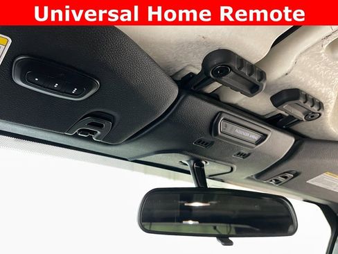 Used 2018 Jeep Wrangler Unlimited Sahara w/ LED Lighting Group image 27