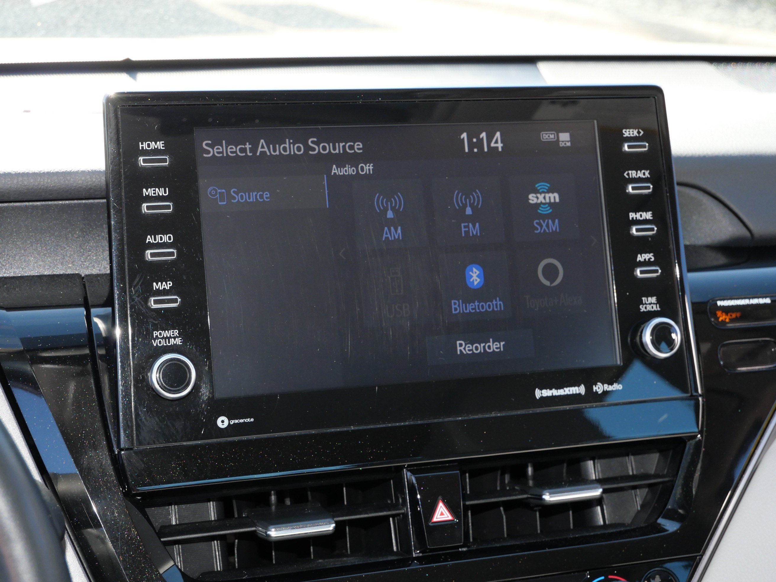 Used 2021 Toyota Camry XLE w/ Cold Weather Package FWD image 21