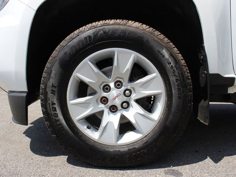 Used 2015 GMC Canyon SLE w/ SLE Convenience Package RWD image 39