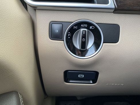 Used 2015 Mercedes-Benz ML 350 SUV image 17