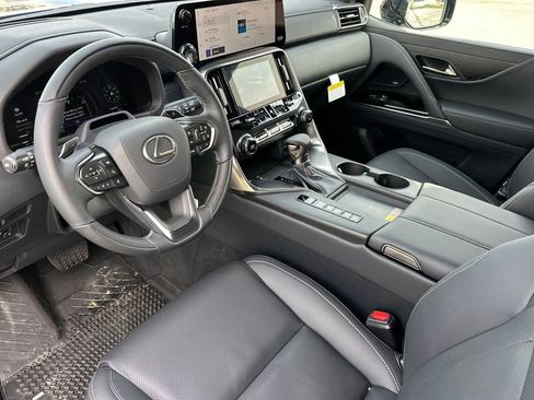 New 2026 Lexus LX 600 4WD w/ Luxury Package image 10