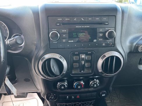 Used 2017 Jeep Wrangler Unlimited Sport w/ Quick Order Package 24S image 19