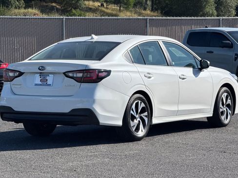 Used 2025 Subaru Legacy Premium AWD/4WD image 3