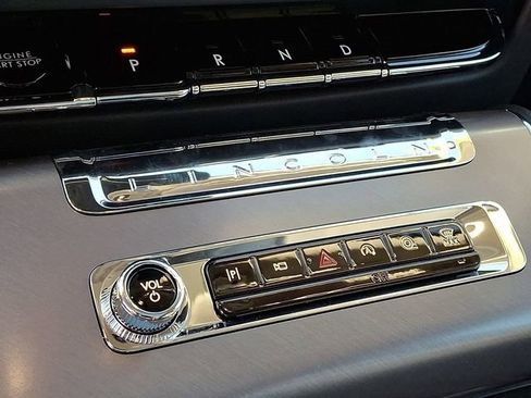 New 2026 Lincoln Aviator AWD image 15