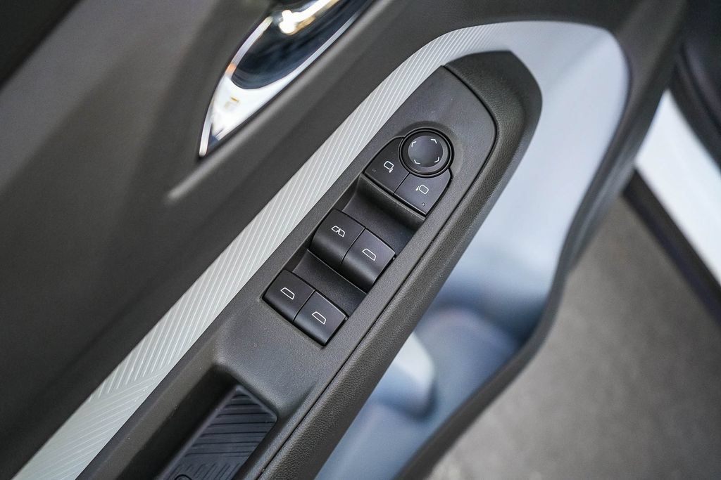 Used 2027 Chevrolet Bolt RS FWD image 19