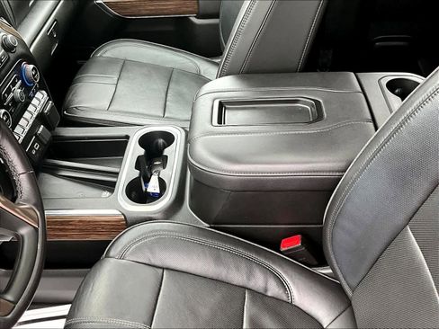 Used 2022 Chevrolet Silverado 1500 High Country image 20