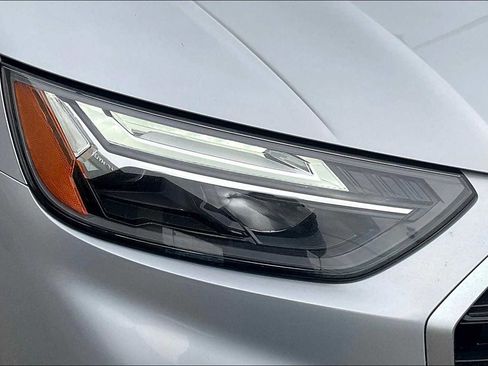 Used 2022 Audi Q5 2.0T Premium Plus w/ Premium Plus Package image 33