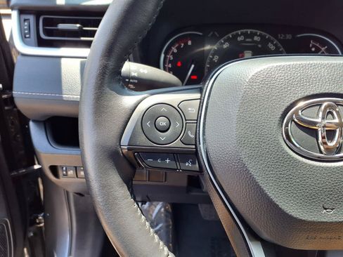 Used 2025 Toyota RAV4 XLE w/ Weather Package FWD image 9