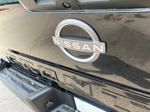 Used 2022 Nissan Frontier S w/ Technology Package RWD image 40
