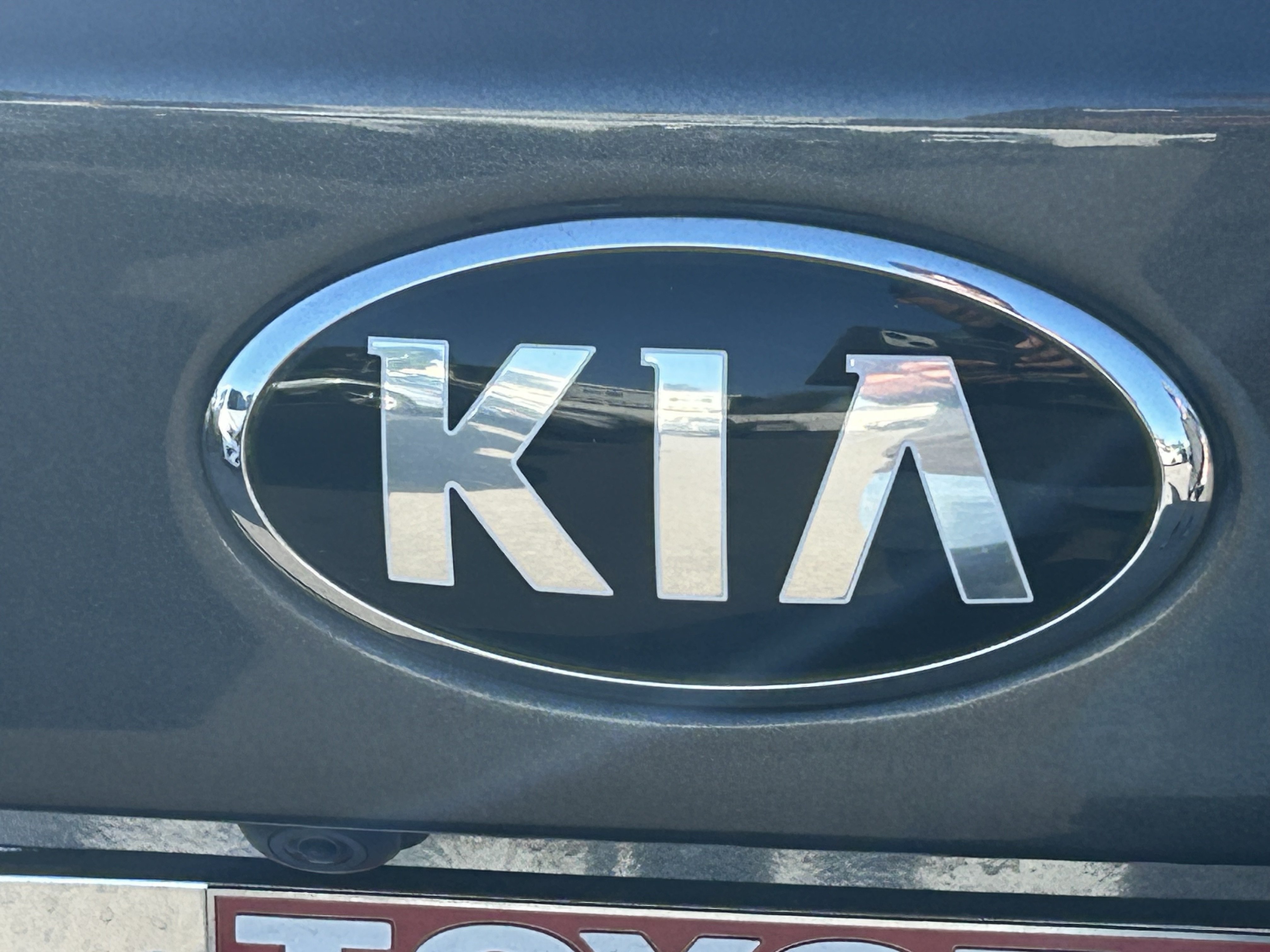 Used 2020 Kia Optima LX FWD image 4