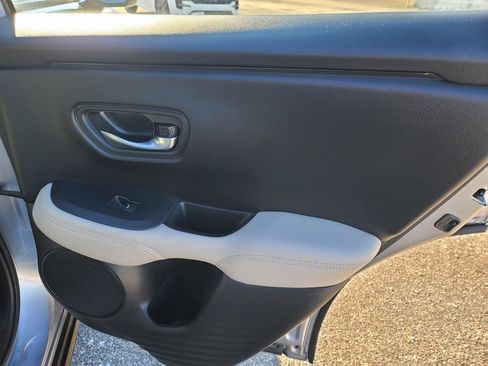 Certified 2023 Honda HR-V LX image 17