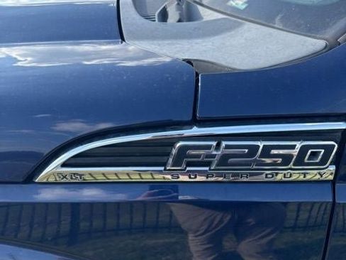 Used 2012 Ford F250 XLT w/ Snow Plow Prep Pkg image 21