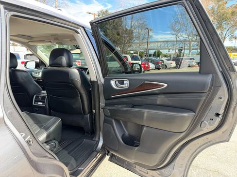 Used 2019 INFINITI QX60 Luxe w/ Sensory Package image 24