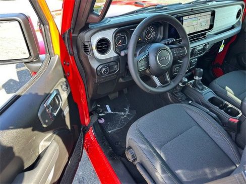 New 2025 Jeep Gladiator Sport image 30