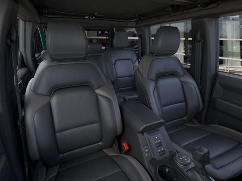 New 2025 Ford Bronco Outer Banks image 12