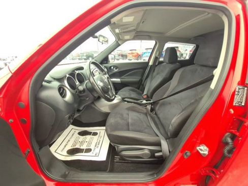 Used 2015 Nissan Juke SV w/ Technology Package image 9