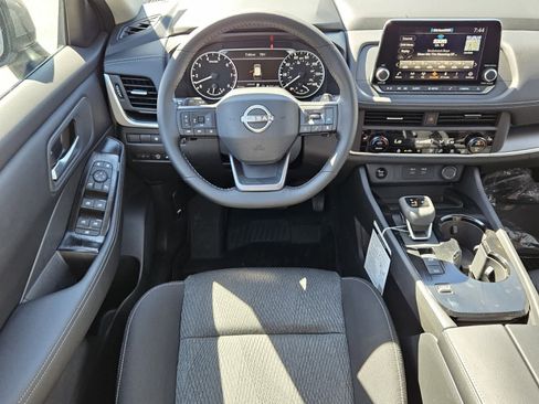 New 2026 Nissan Rogue SV image 5