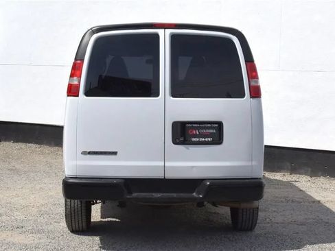 Used 2021 Chevrolet Express 2500 Extended w/ Driver Convenience Package RWD image 4