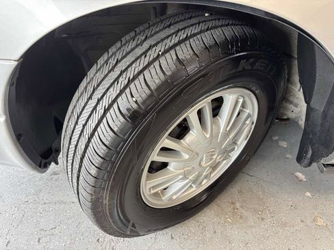 Used 2005 Buick Le Sabre Limited FWD image 25