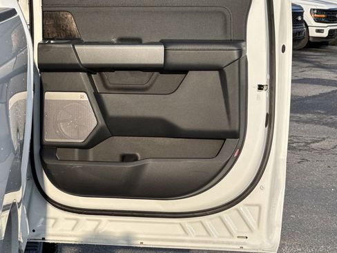 New 2025 Ford F250 Lariat w/ Lariat Ultimate Package image 16