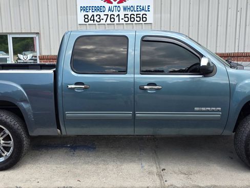 Used 2010 GMC Sierra 1500 SLE w/ Power Pack Plus AWD/4WD image 4