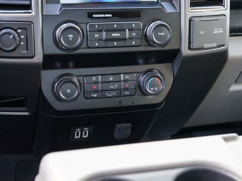 Used 2020 Ford F150 XLT w/ Equipment Group 302A Luxury image 25