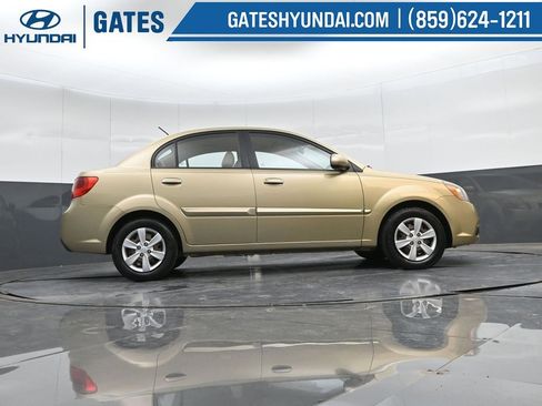 Used 2011 Kia Rio LX image 28