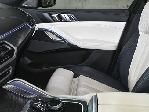 Used 2023 BMW X6 M50i w/ Executive Package image 52