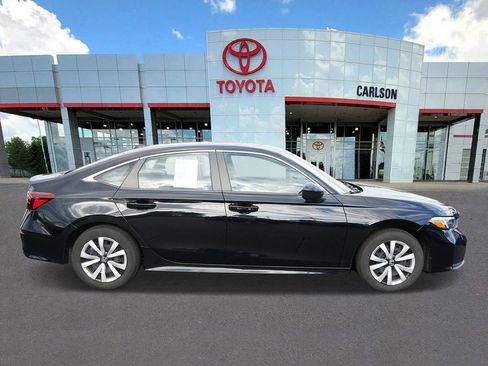 Used 2025 Honda Civic LX image 4