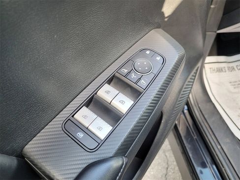 Used 2024 Mitsubishi Outlander SE Black Edition image 25