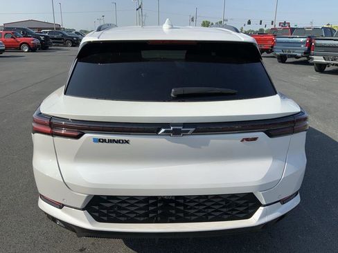 New 2025 Chevrolet Equinox EV RS image 12