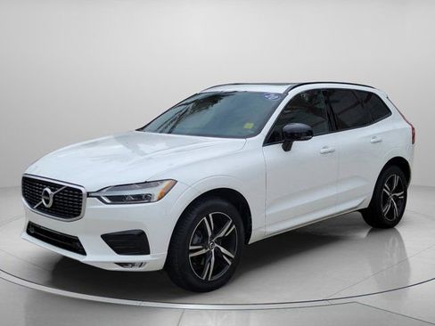Used 2020 Volvo XC60 T5 R-Design image 2