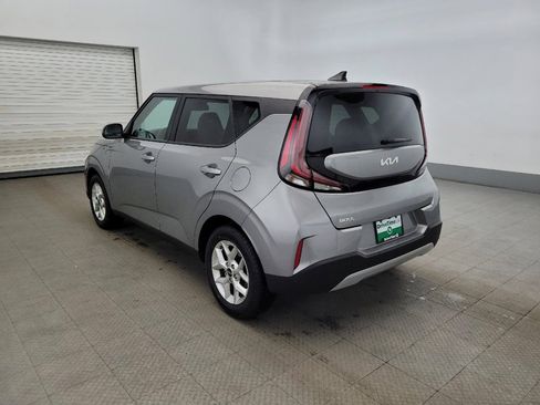Used 2023 Kia Soul LX w/ LX Technology Package image 5