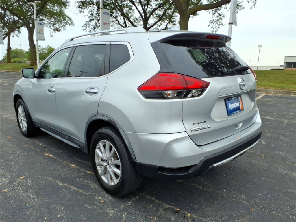 Used 2017 Nissan Rogue SV AWD/4WD image 5