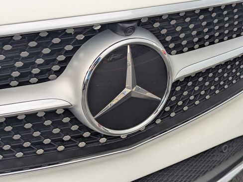 Used 2019 Mercedes-Benz E 450 4MATIC Cabriolet image 11