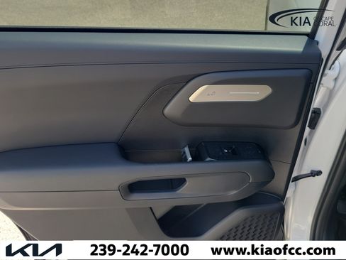 New 2027 Kia Telluride LX FWD image 14