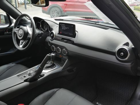 Used 2022 MAZDA MX-5 Miata RF Grand Touring w/ Weather Package RWD image 24