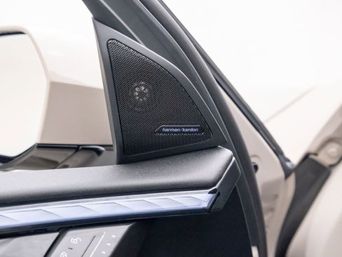 New 2025 BMW X3 xDrive30i w/ Premium Package image 15