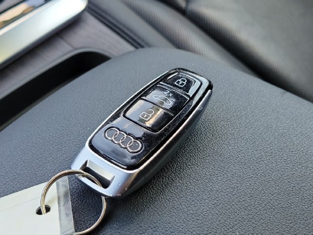 Used 2021 Audi Q7 2.0T Premium Plus AWD/4WD image 38