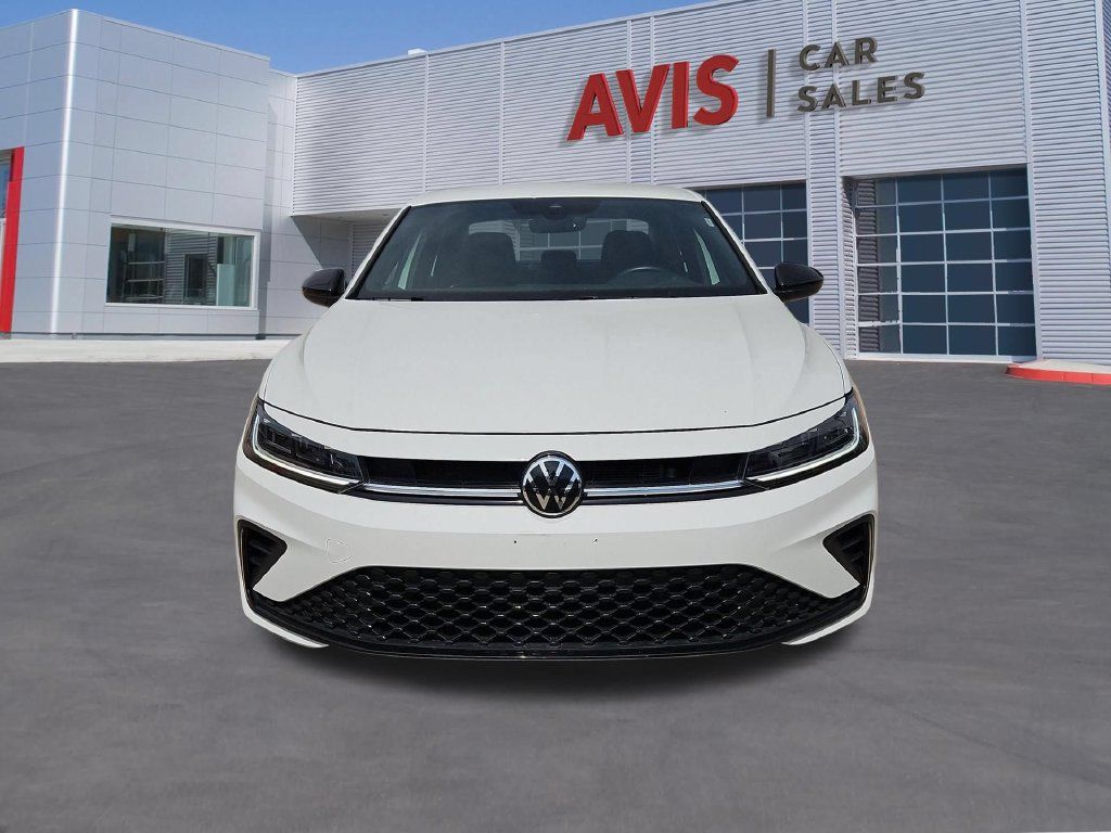 Used 2025 Volkswagen Jetta Sport FWD image 2