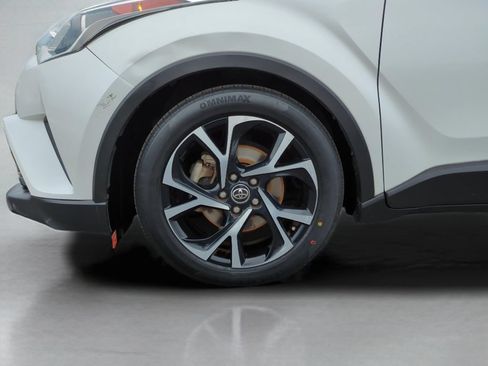 Used 2019 Toyota C-HR Limited FWD image 24