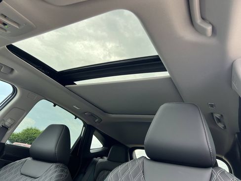 New 2026 Nissan Murano Platinum w/ Cargo Package AWD/4WD image 13