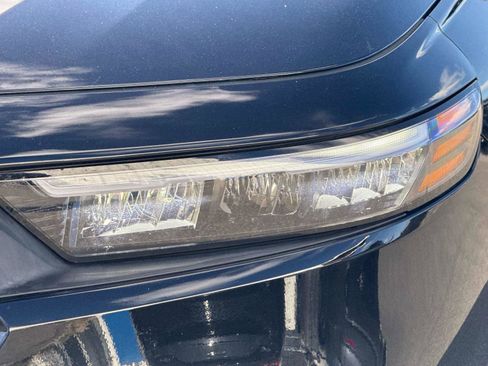 Used 2023 Honda Accord EX image 10