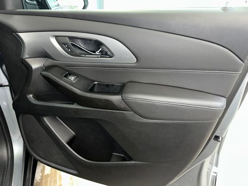 Certified 2023 Chevrolet Traverse LT image 34