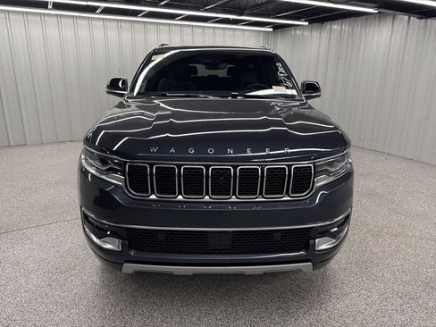New 2025 Jeep Wagoneer L Series II w/ Convenience Group I image 2